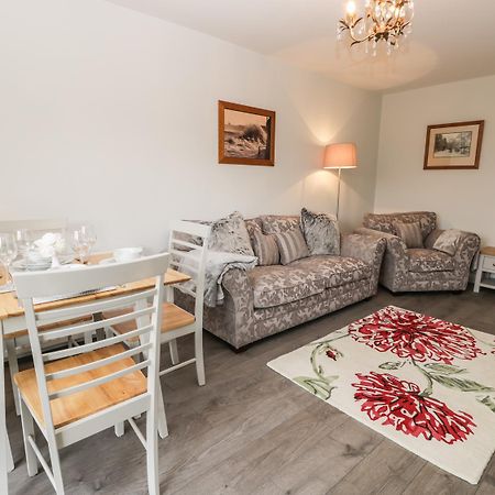 Villa Araucaria House Whitby Esterno foto