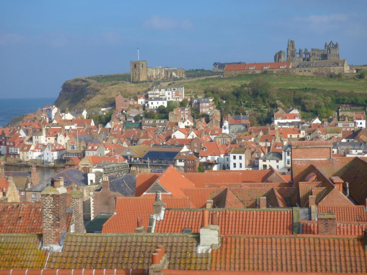 Villa Araucaria House Whitby Esterno foto