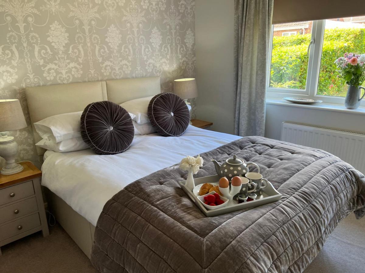 Villa Araucaria House Whitby Esterno foto